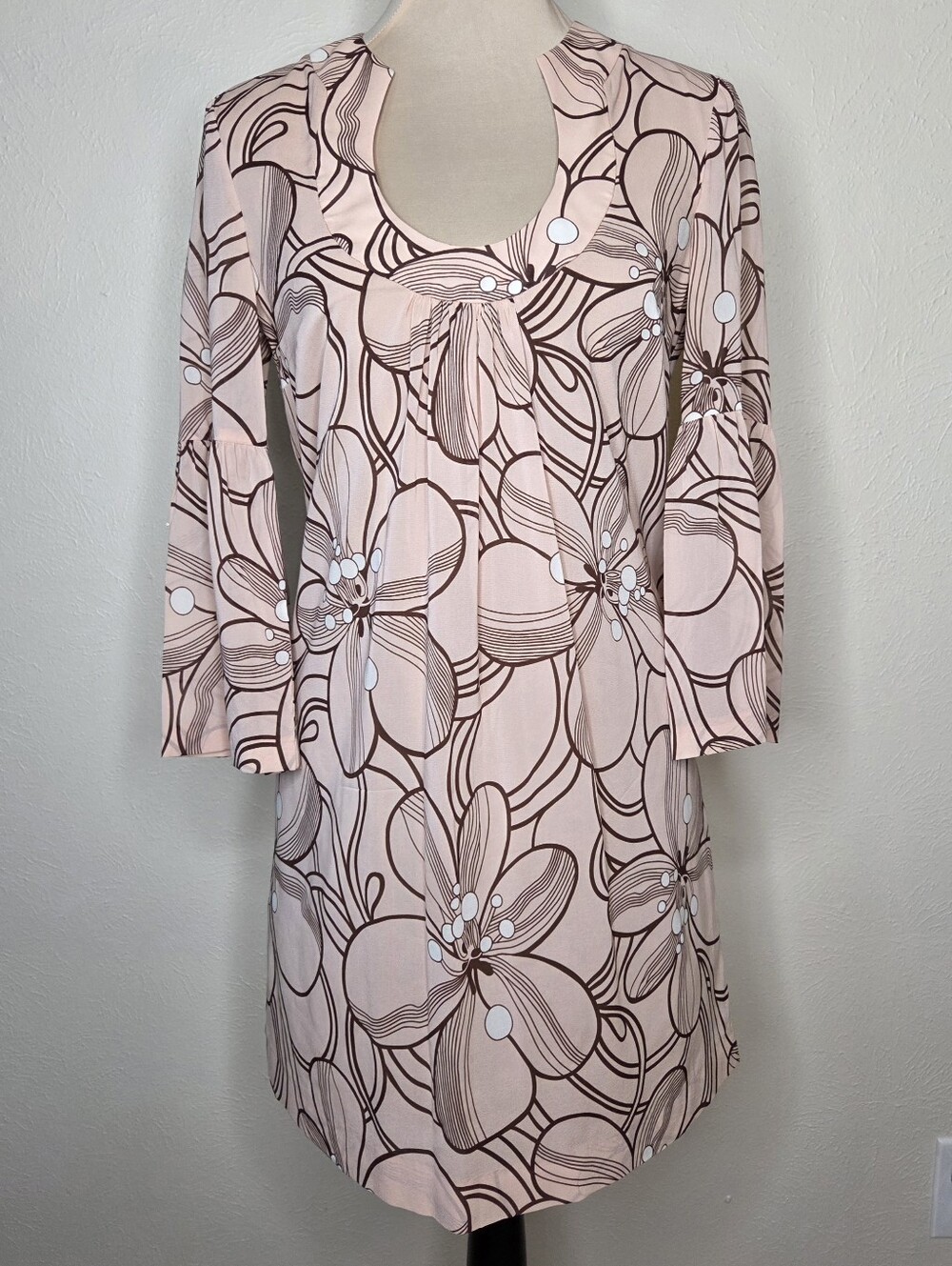 Trina Turk Silk Floral Shift Dress Bell Sleeve Pink Brown Size 2 Made USA